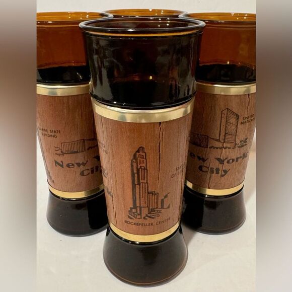 Vintage Siesta Ware “New York City” Glasses – Set of 4 with Walnut Wood Jacket - Picture 3 of 9